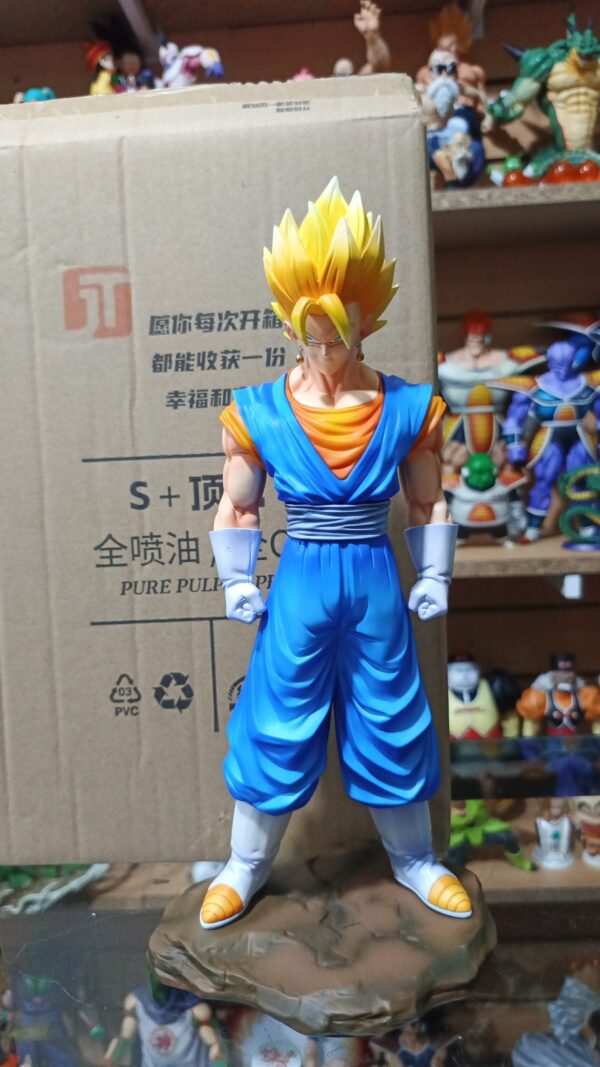 Vegito vegitto Vegeto 
Dragón ball Z 
Tamaño:28cm