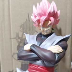 Goku rose black 
Dragón ball Super
Tamaño:28cm
Buenos detalles la verdad