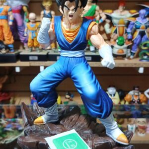 Vegito Vegeto 
Dragón ball Z 
Tamaño:27cm