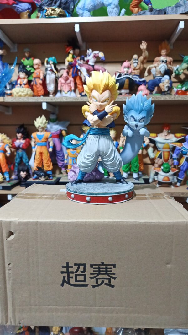 Gotenks Fantasma fusion Goten y trunk 
Dragón ball Z 
Tamaño:25cm