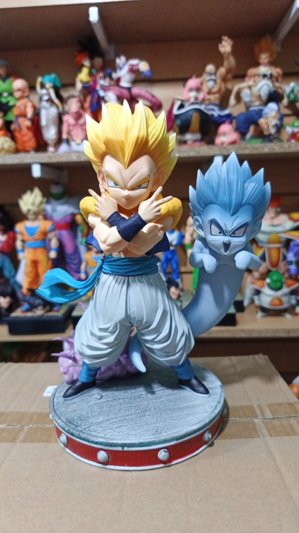 Gotenks Fantasma fusion Goten y trunk 
Dragón ball Z 
Tamaño:25cm