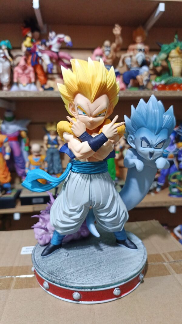 Gotenks Fantasma fusion Goten y trunk 
Dragón ball Z 
Tamaño:25cm