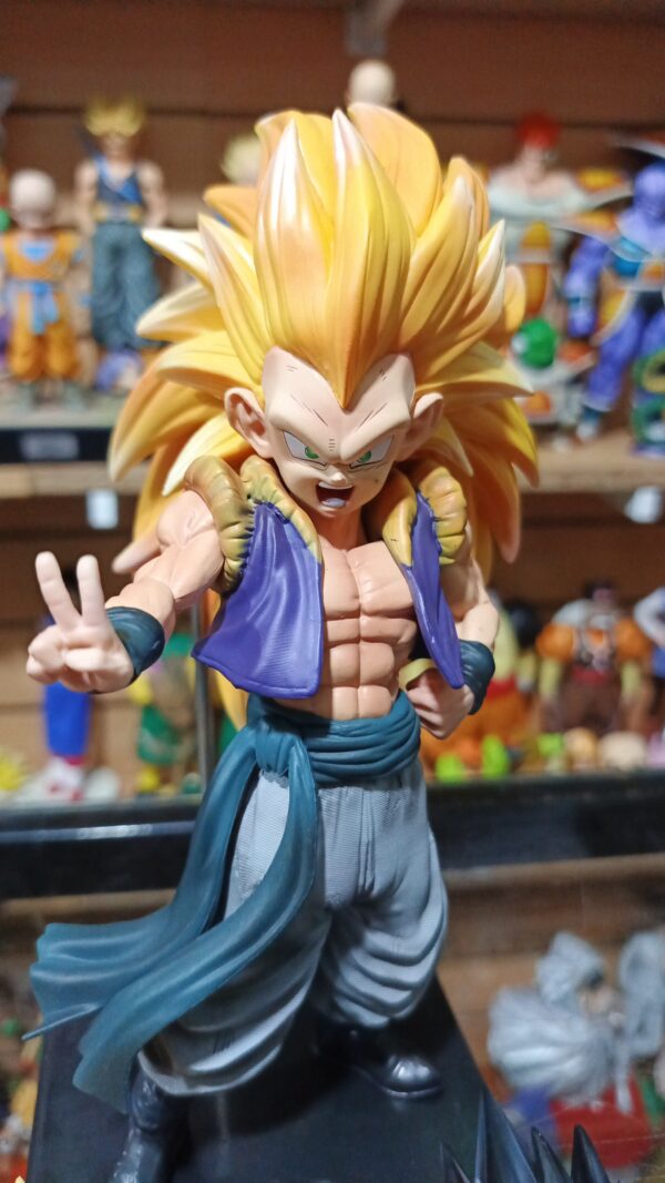 Gotenks fusion goten y trunk 
Dragón ball Z 
Tamaño:24cm