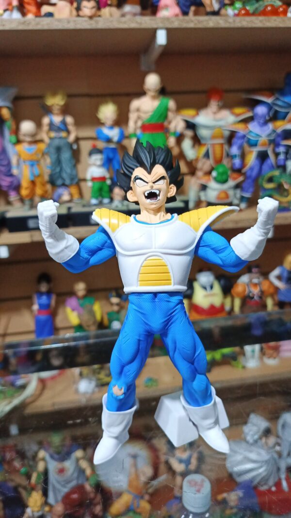 Vegeta transformacion ozaru
Dragón ball Z 
Tamaño:21cm