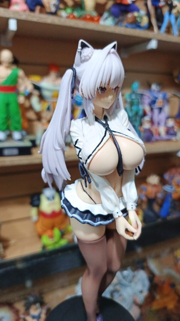 Alvina 
H 
Tamaño:26cm