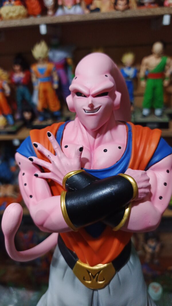 Majin Boo Gohan 
Dragón ball Z 
Tamaño:36cm