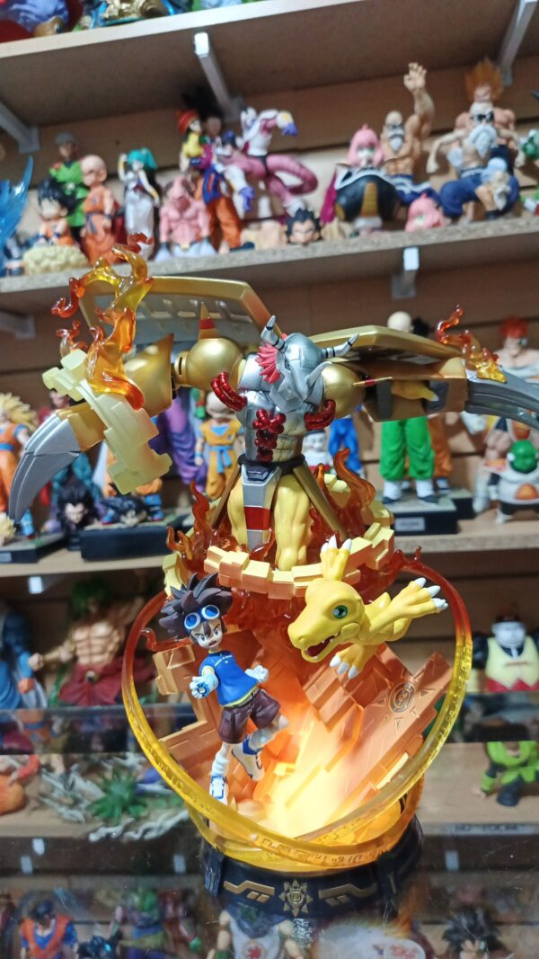 Diorama de Digimon 480
Digimon WARGREYMON
31 cm altura