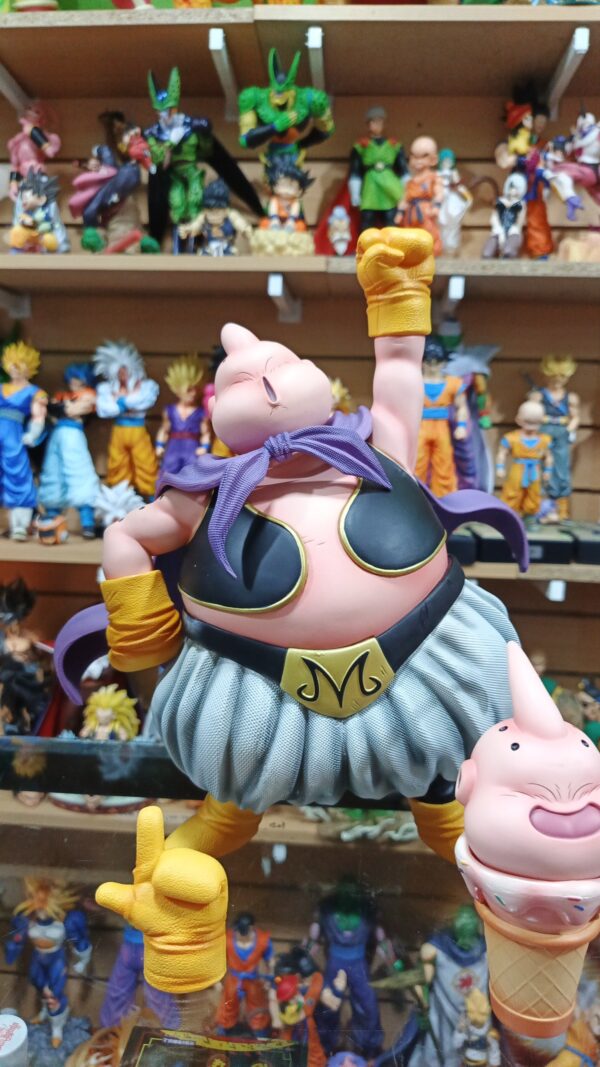 Majin Buu
Dragón ball Z
Tamaño:33cm
