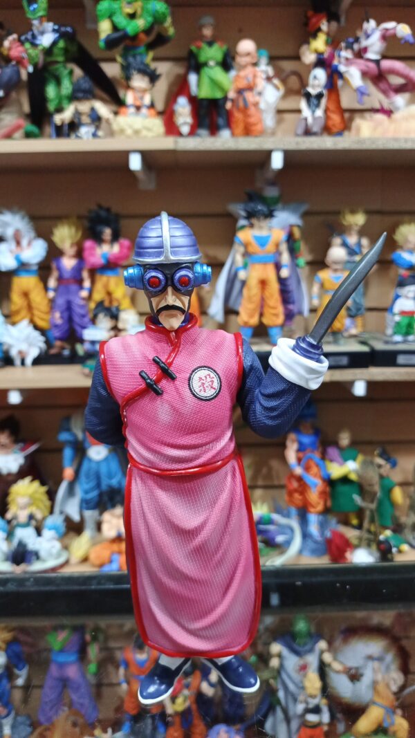 Tao pai pai
dragón ball Z 
Tamaño:27cm