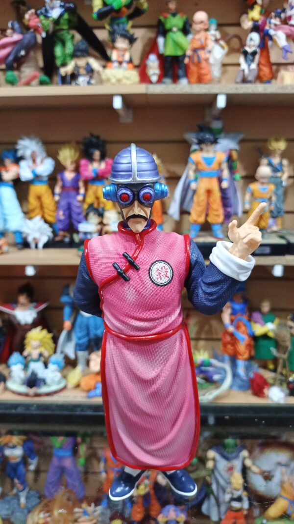 Tao pai pai
dragón ball Z 
Tamaño:27cm