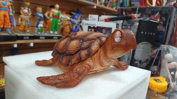 Tortuga 
Dragón ball Z 
Tamaño:11Cm de alto 
25 de ancho
Marca JT