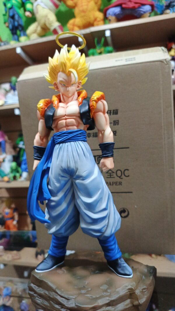 Gogeta
Dragón ball Z 
Tamaño:30cm