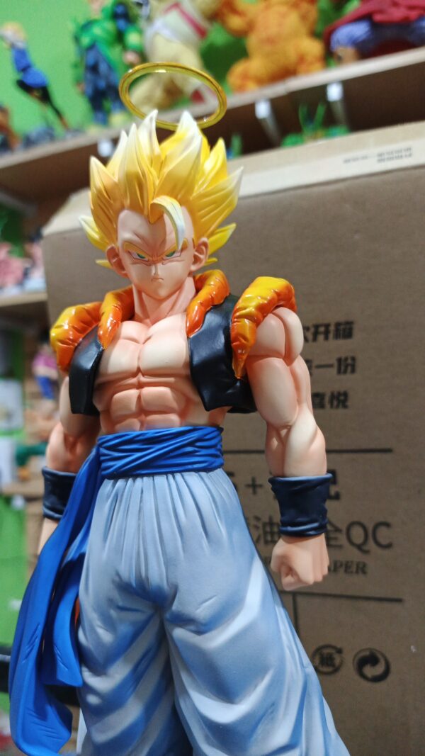 Gogeta
Dragón ball Z 
Tamaño:30cm