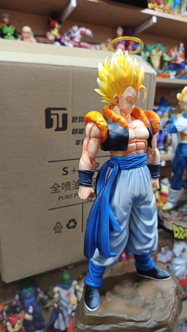 Gogeta
Dragón ball Z 
Tamaño:30cm