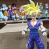 Gohan Ssj 2 CABEZAS INTERCAMBIABLES 
marca GBA
Dragón ball Z 
Tamaño:26cm