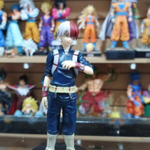 Todoroki
Academia 
Tamaño:19cm