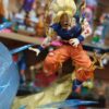 Goku VS Majin Buu kid buu
Tamaño:19cm
Dragón ball Z 
Es lampara tiene 3 cambio de color