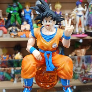 Goku con la esfera de 4 
Dragón ball Z 
Tamaño:19cm