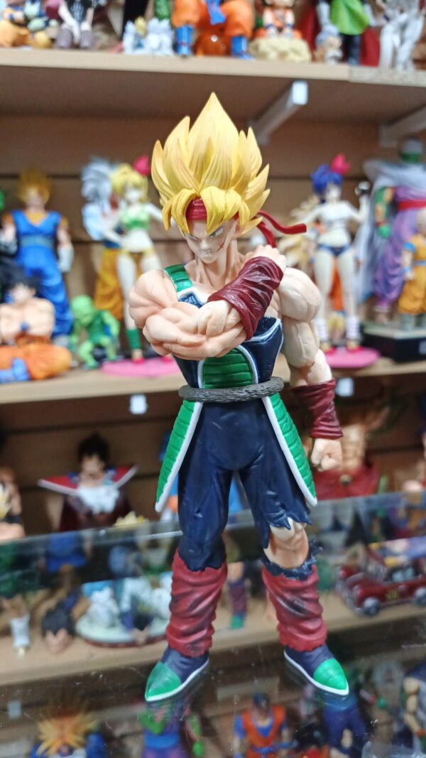 BARDOCK padre de Goku 
Dragón ball Z 
Tamaño:24cm