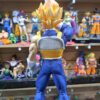 Vegeta ssj traje de pelea 
26 cm altura