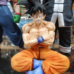 Goku sentado 
Dragón ball Z 
Tamaño:18cm