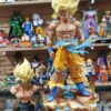Goku Sj
Dragón Ball Z 
Tamaño:34cm
Es lampara tiene varias luces