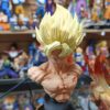 Goku Sj
Dragón Ball Z 
Tamaño:34cm
Es lampara tiene varias luces