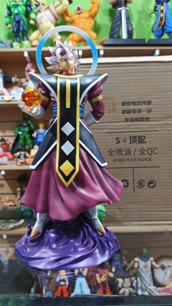 Goku ...???
Dragón Ball Super 
Tamaño:37cm