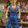 Vegito Vegeto 
Dragón Ball Z 
Tamaño:48cm
Viene con bases para las cabezas son 3 en total 
3 manos intercambiables 
Y para los q le gusta el Tetris para armar los rayos del poder