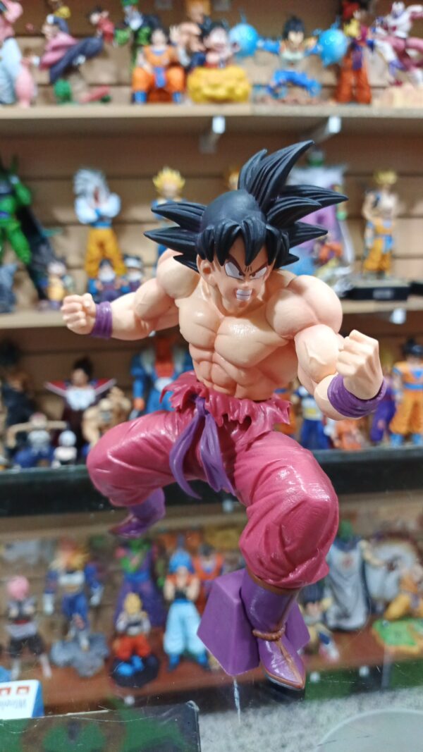 Goku Kaioken 
Dragón Ball Z 
Tamaño:20cm