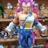 Vegeta Dios 
Cabezas intercambiables
Y torso 
Tamaño:34cm