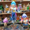 Vegeta Dios 
Cabezas intercambiables
Y torso 
Tamaño:34cm
