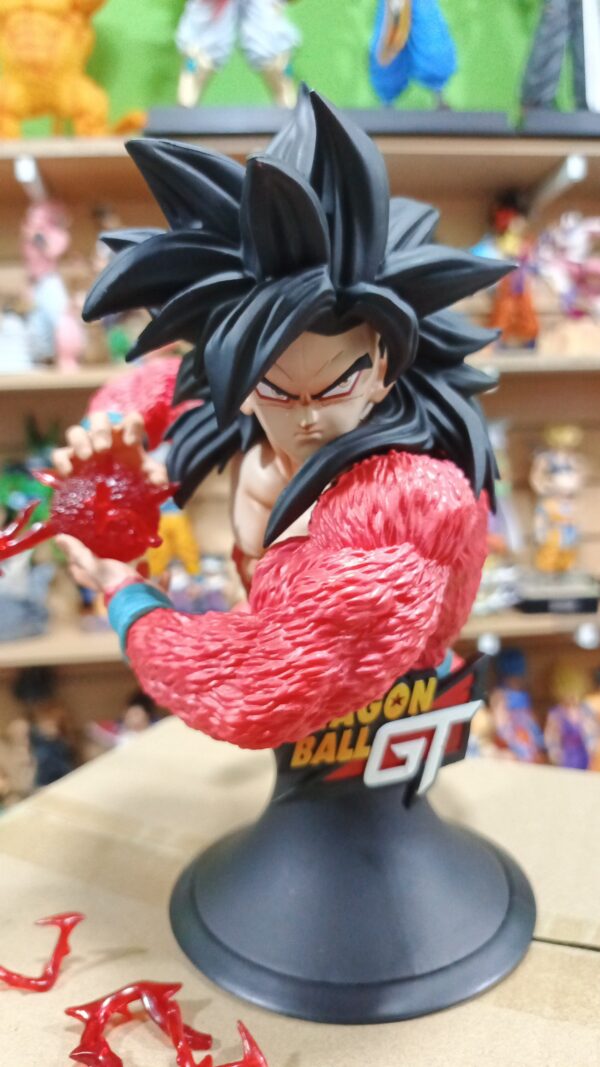 Goku SS4
Dragón Ball GT
Tamaño:24cm