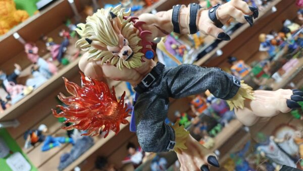 Leomon
Digimon
Tamaño:20cm