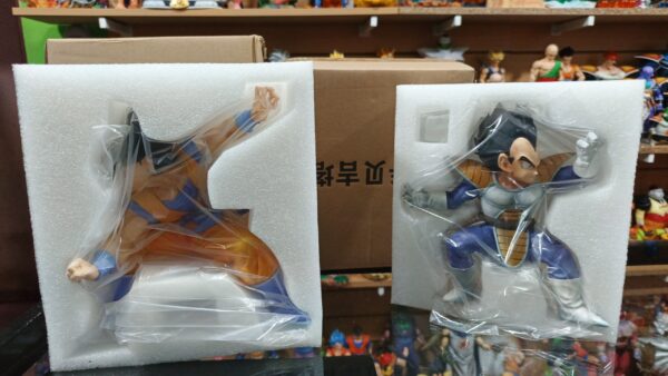 Goku y vegeta opening 
Dragón Ball Z 
Tamaño: Goku 20.9cm vegeta 20cm