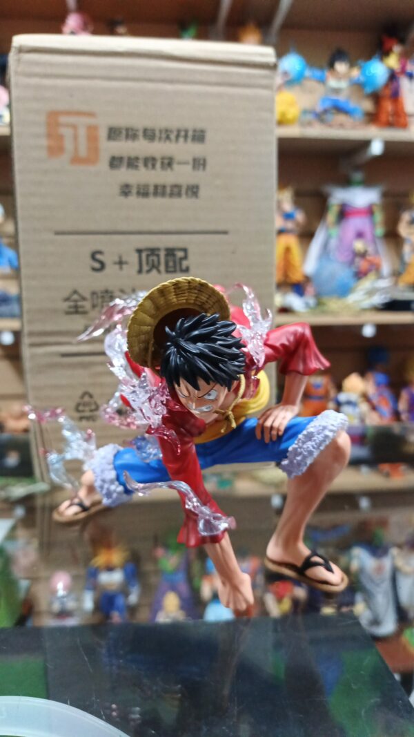 Luffy D
One Piece
Tamaño:14cm
Marca JT