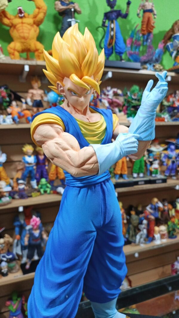 Vegito Vegeto 
Dragón Ball Z 
Tamaño:53cm