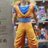 Goku SS3
Dragón Ball Z 
Tamaño:33cm