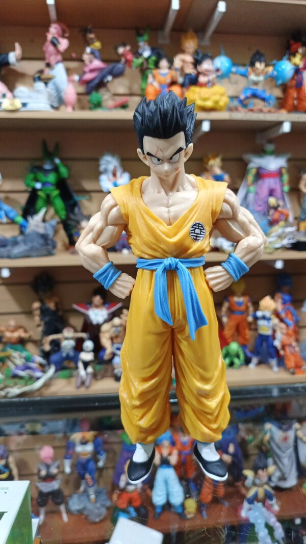 Yamcha 
Dragón Ball Z 
Tamaño:27cm