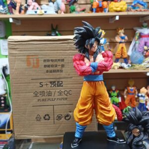 Goku Fase 4
Dragón Ball GT
Tamaño:32cm