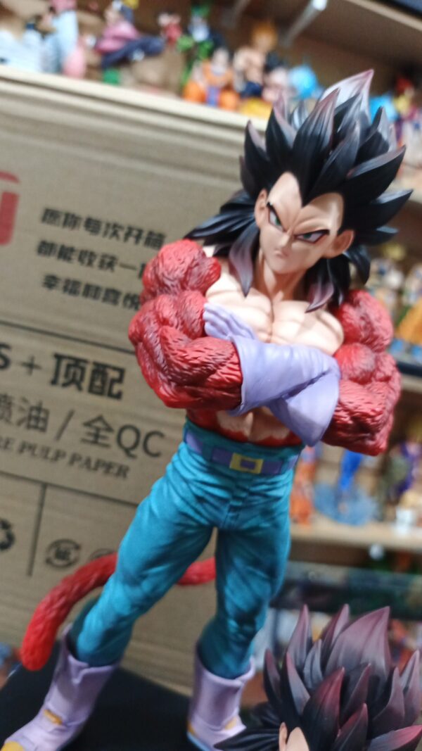 Vegeta Fase 4
Dragón Ball GT
Tamaño:30cm