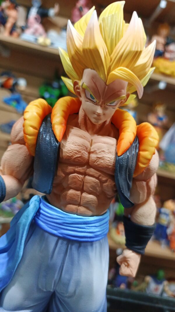 Gogeta 
Dragón Ball Z 
Tamaño:31cm