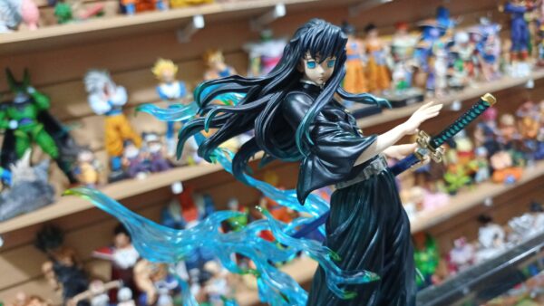 Tokito
Kimetsu no yaiba 
Tamaño:27cm