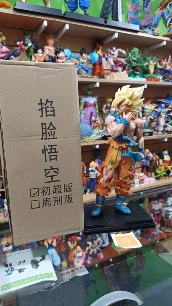 Goku planeta namek
Dragón Ball Z 
Tamaño:33cm
