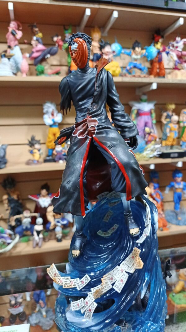 Óbito brazo arrancado 
Jutsu
Naruto Shippuden 
Tamaño:34cm