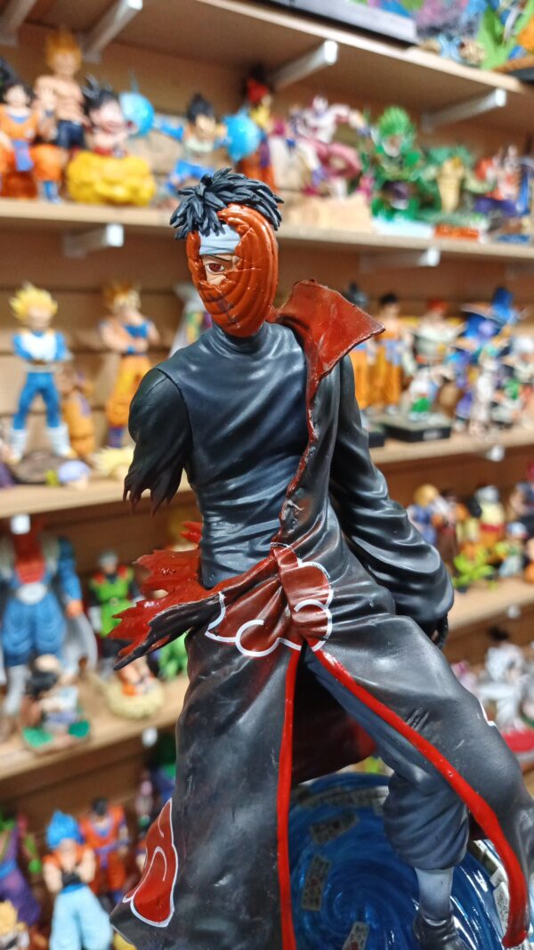 Óbito brazo arrancado 
Jutsu
Naruto Shippuden 
Tamaño:34cm