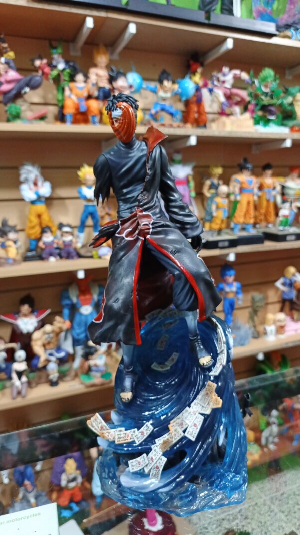 Óbito brazo arrancado 
Jutsu
Naruto Shippuden 
Tamaño:34cm