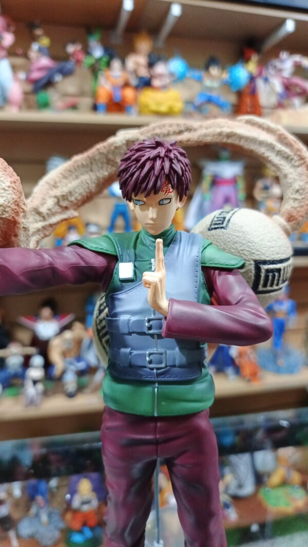 Gara
Shinobi maestro de la arena
Unos de los contraataques más versátiles maestro emo 
Naruto Shippuden 
Tamaño:28cm