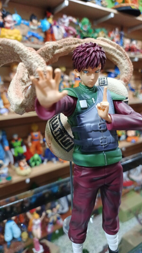 Gara
Shinobi maestro de la arena
Unos de los contraataques más versátiles maestro emo 
Naruto Shippuden 
Tamaño:28cm