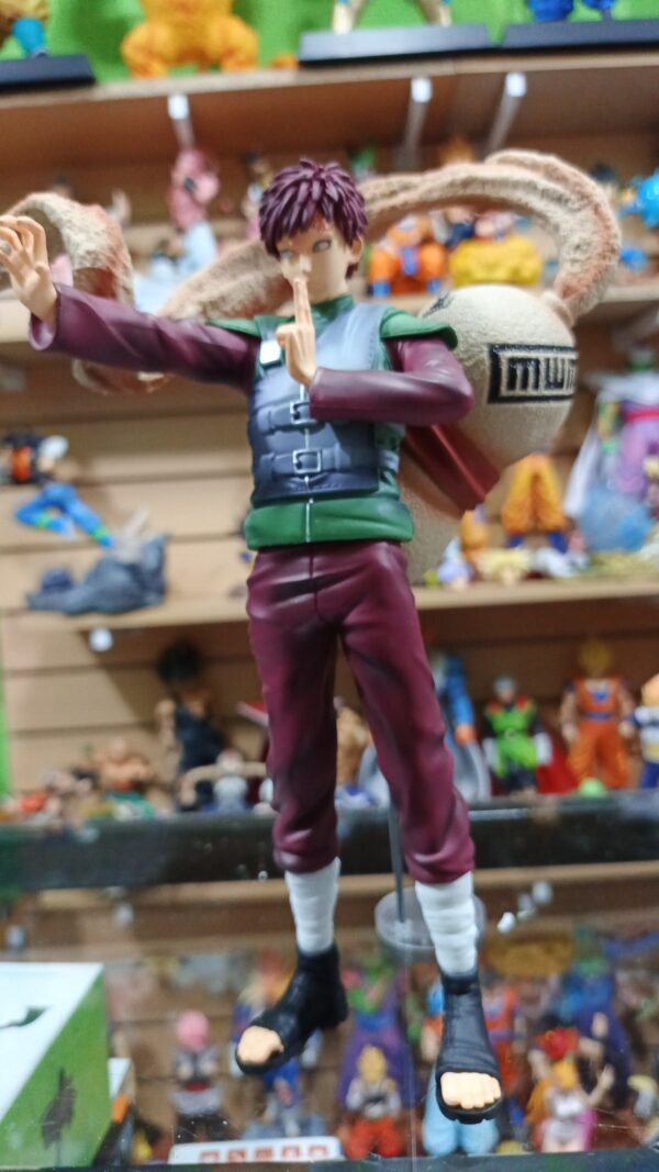 Gara
Shinobi maestro de la arena
Unos de los contraataques más versátiles maestro emo 
Naruto Shippuden 
Tamaño:28cm